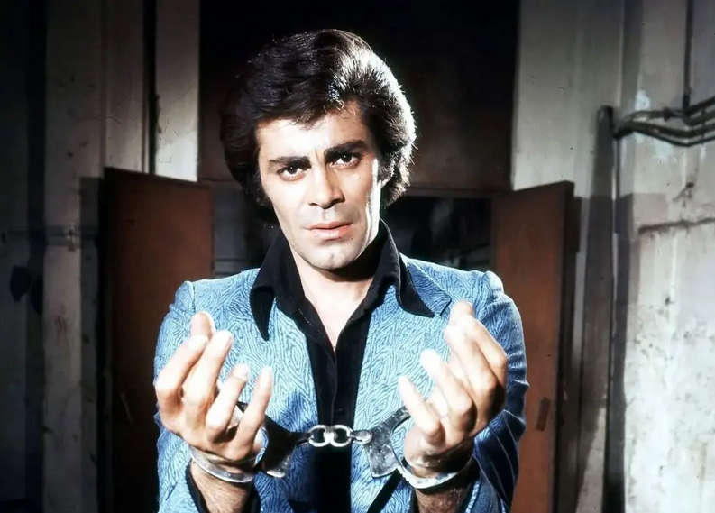 سفر در زمان؛ «جهانگیز غفاری» بازیگر قبل انقلاب در 83 سالگی و در تهران؛ سال 1402