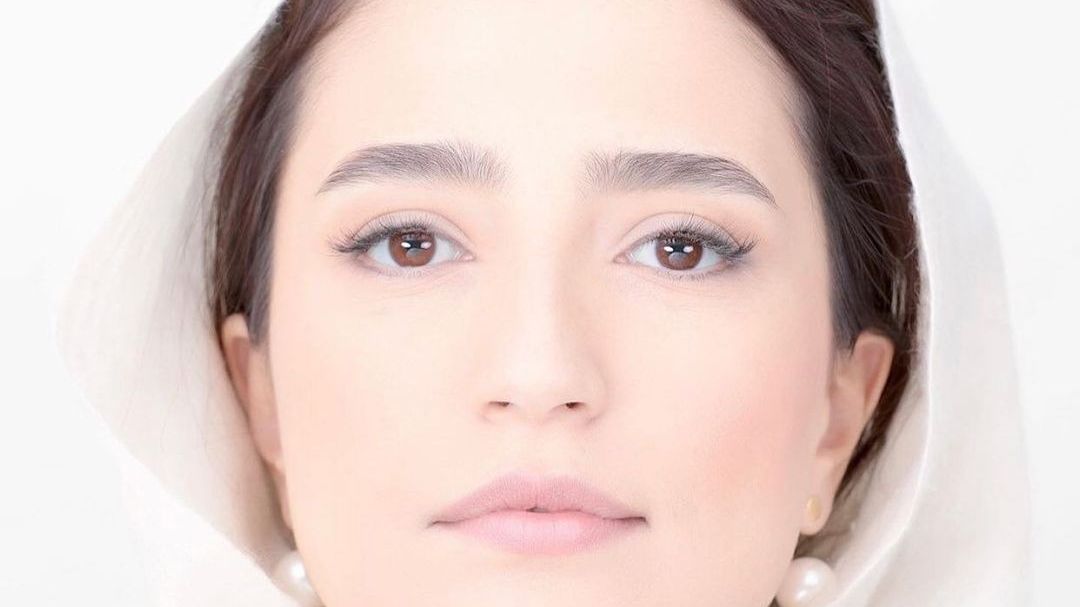 نگار جواهریان به قله دماوند صعود کرد