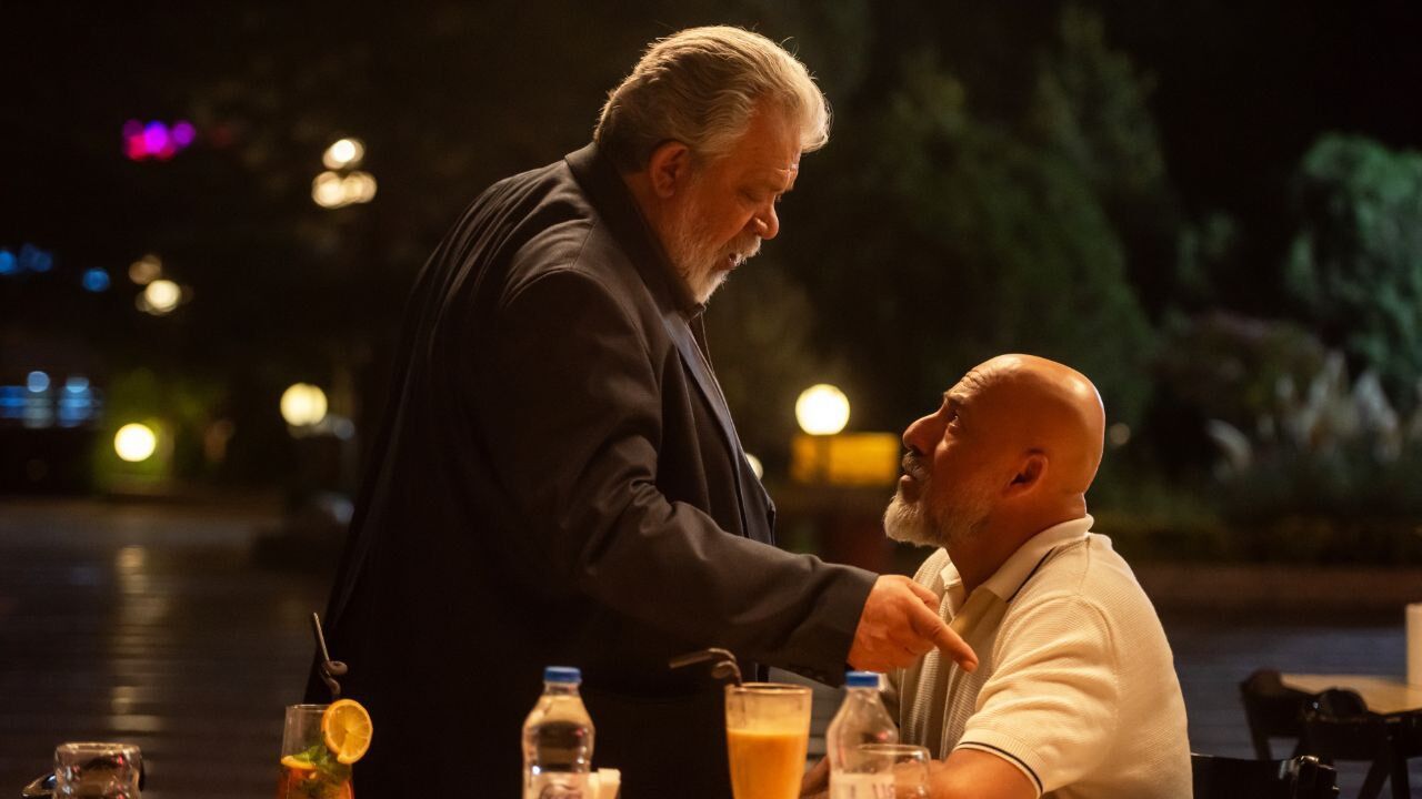 امیر آقایی همبازی حسن پورشیرازی در «بدنام» شد