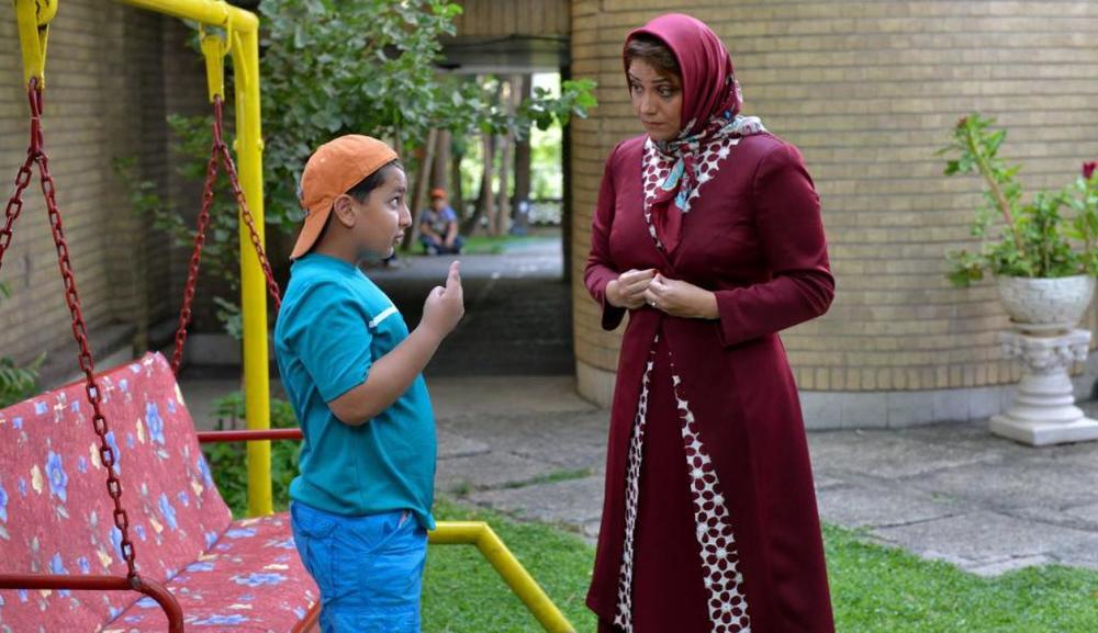 محمدرضا شیرخانلو و شبنم مقدمی در فیلم «شکلاتی»