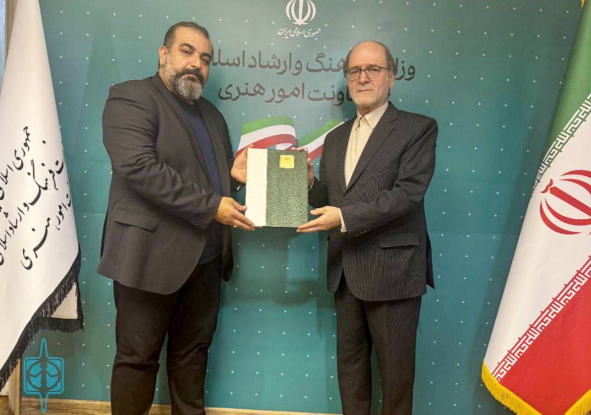 دبیر چهل‌وچهارمین جشنواره بین‌المللی تئاتر فجر، معرفی شد