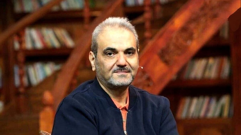 درباره جواد خیابانی و رفتارهای عجیبش