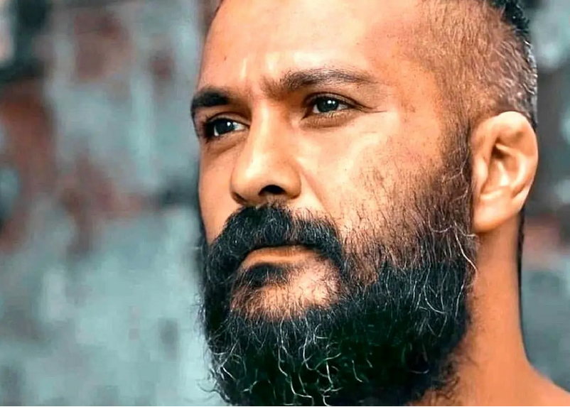 سفر در زمان؛ چهرۀ «میلاد کی‌مرام» 25 ساله در اولین فیلمش؛ سال 89