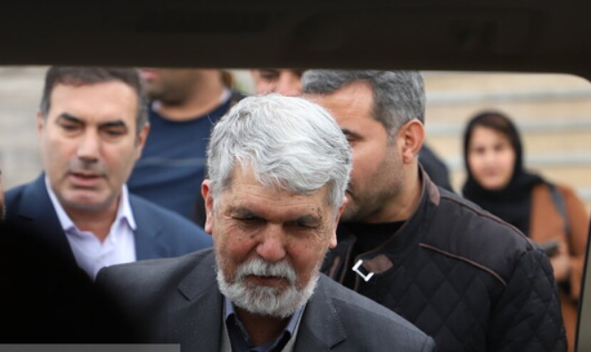 وزیر ارشاد تهران را برای حضور در اجلاس شانگهای ترک کرد