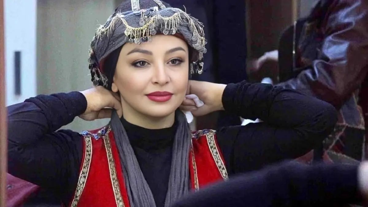 تغییر چهره مه‌لقا باقری با لباس قرمز در فضای مجازی جنجال به پا کرد+ تصاویر