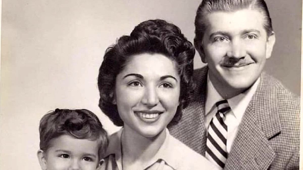 عکس| سفر در زمان؛ «محمودرضا، فاطمه و حمیدرضا پهلوی» در اواخر دهه 1310