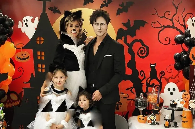 شاهرخ استخری