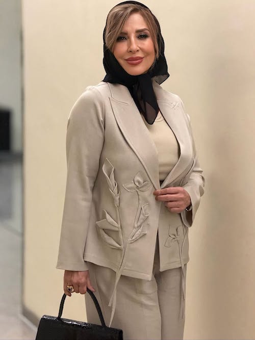 کت و شلوار کرمی مرجانه گلچین