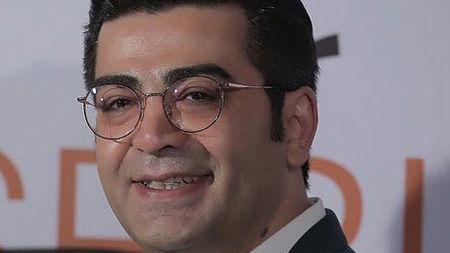 بیوگرافی فرزاد حسنی + عکس عروسی اش با آزاده نامداری