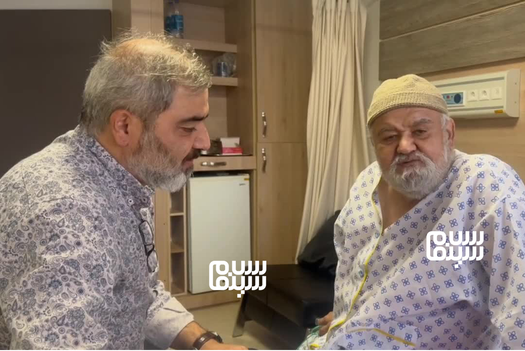 اولین ویدیو از اکبر عبدی در بیمارستان + صحبت های عبدی روی تخت بیمارستان