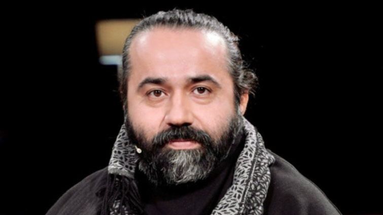 پسری که برای دفن پدرش به دنبال قبر میگردد