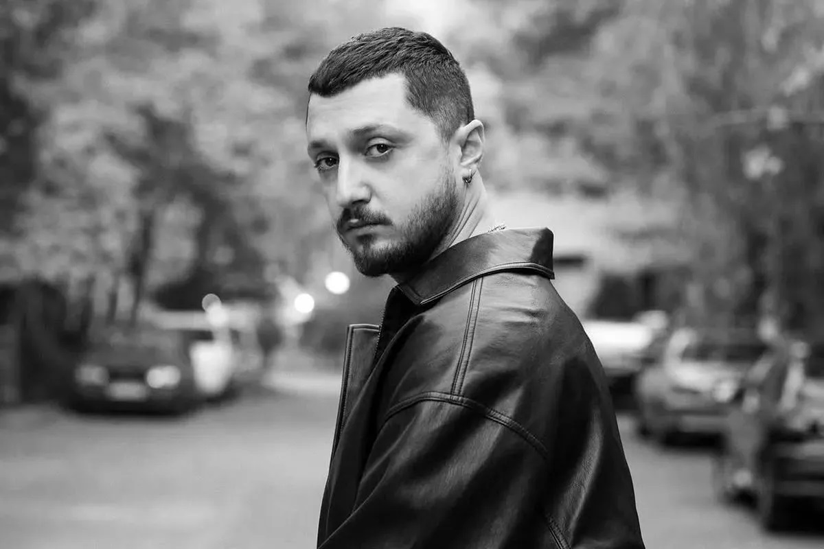 ببینید؛ عذرخواهی محمدرضا شایع از حضور در برنامه علی ضیا ؛ اشتباه کردم، شرمنده