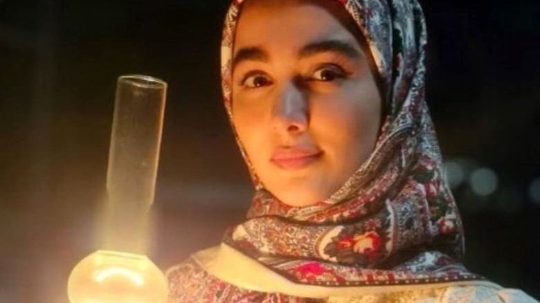 استایل سرخ‌پوستی نیکایِ سریال «پایتخت» در یک مراسم جلب‌توجه کرد