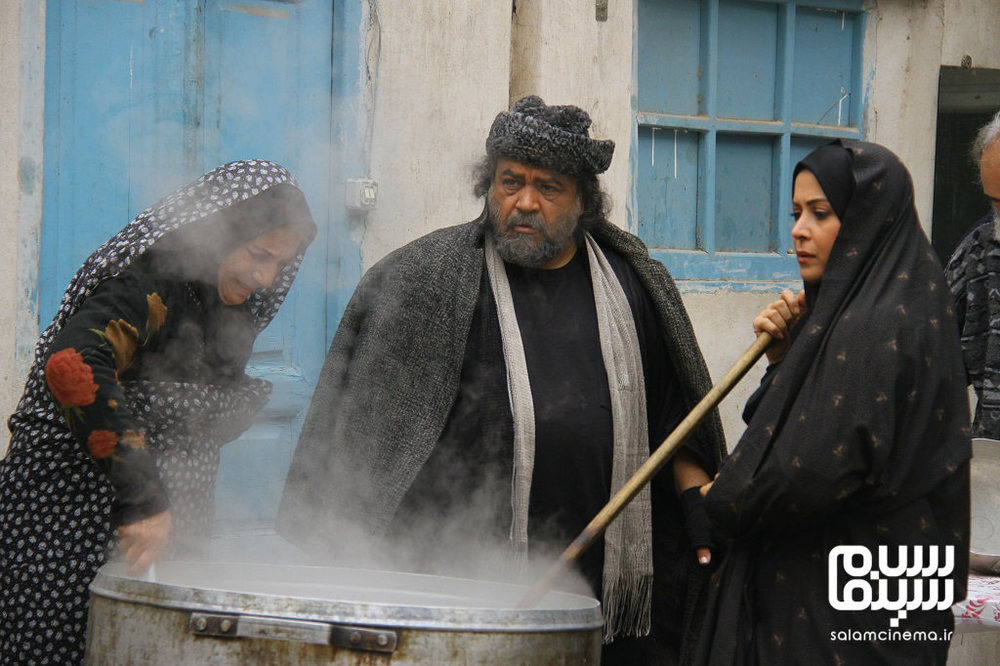 محمدرضا شریفی نیا، کمند امیرسلیمانی و مریم بوبانی در سریال «بی قرار»