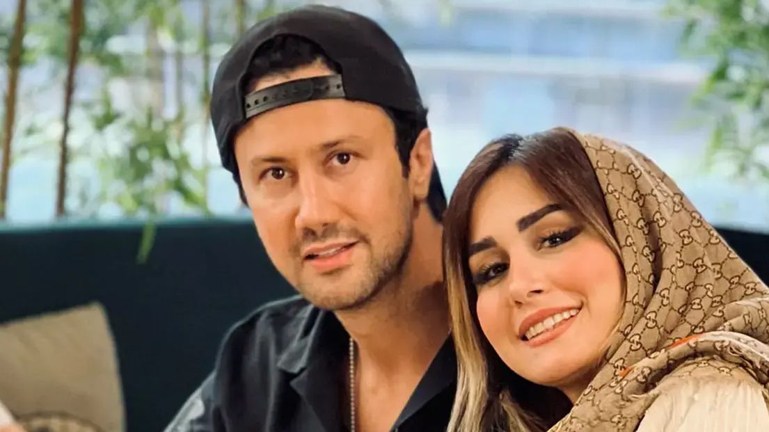 عکس پاییزی و عاشقانه شاهرخ استخری و همسرش در خزان پاییزی
