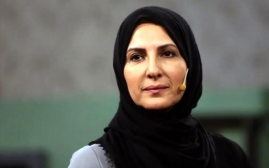 سفر در زمان؛ «فاطمه گودرزی» با لباس محلی لری و در کنار پسرش؛ سال 94