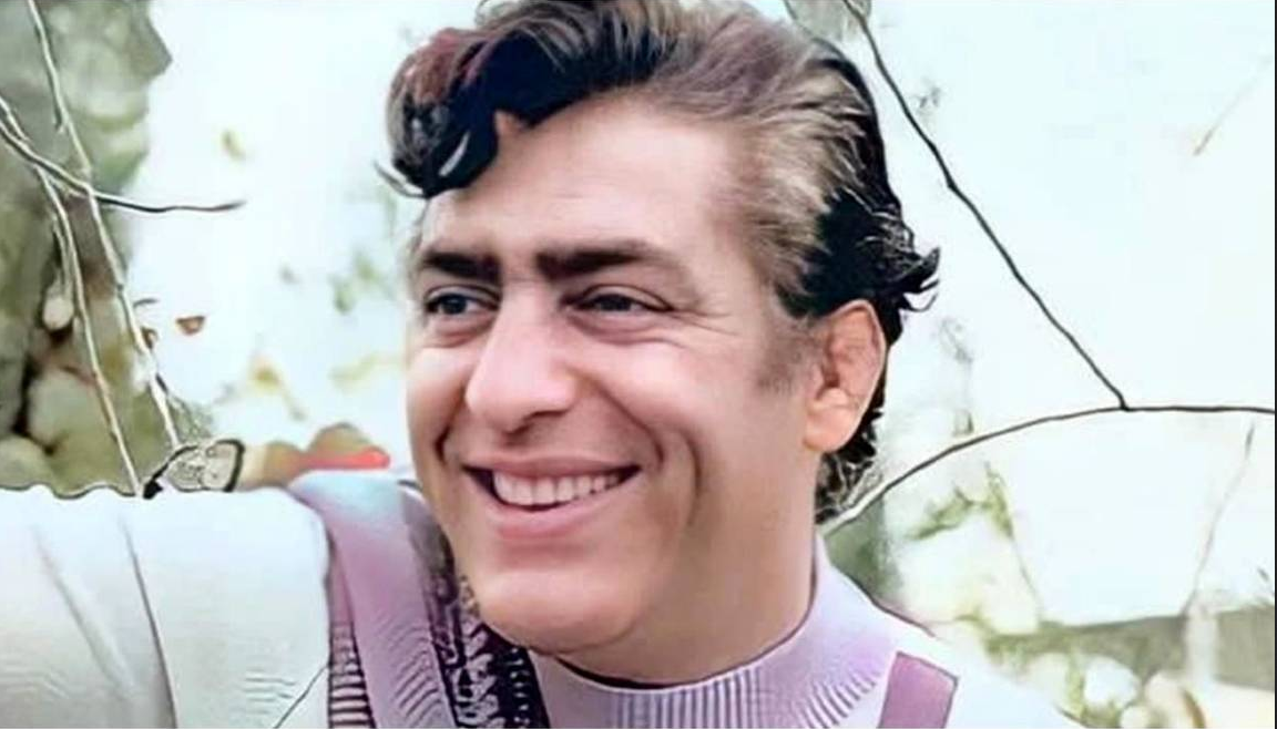 عکس/ فردین در حال حساب و کتاب در مغازه فرش‌فروشی‌اش؛ دهه ۷۰