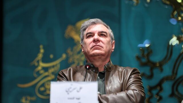 چرا هر چه می‌شود، در سینما را می‌بندید؟