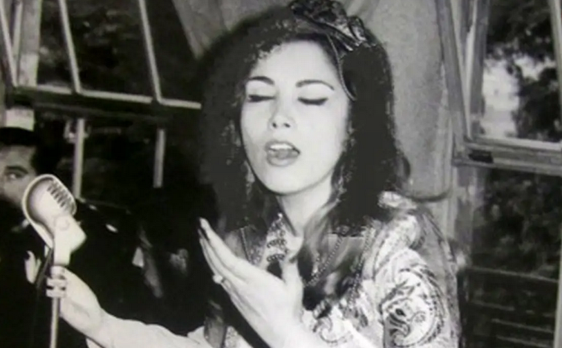 سفر در زمان؛ چهرۀ «افسانه ملک» خوانندۀ قبل از انقلاب در 73 سالگی