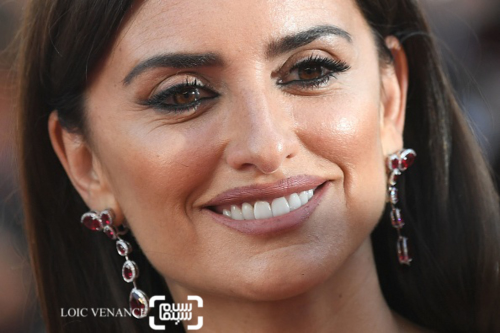 پنه لوپه کروز در فرش قرمز «همه میدانند» و افتتاحیه جشنواره کن 2018