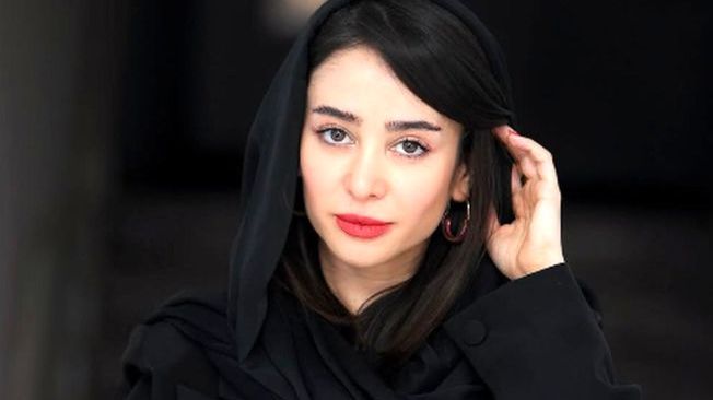 الناز حبیبی با یک تیپ پاییزی جلبتوجه کرد