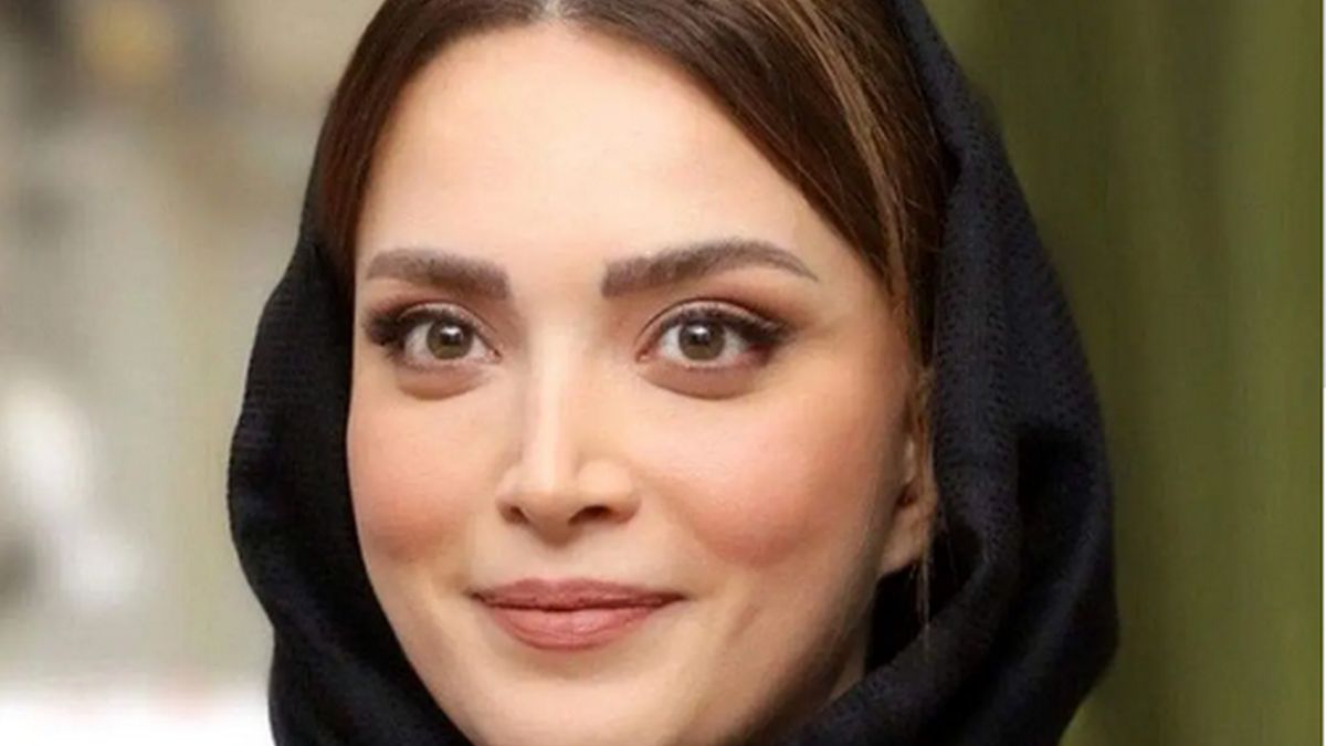 استایل بهنوش طباطبایی با گربه‌اش + عکس