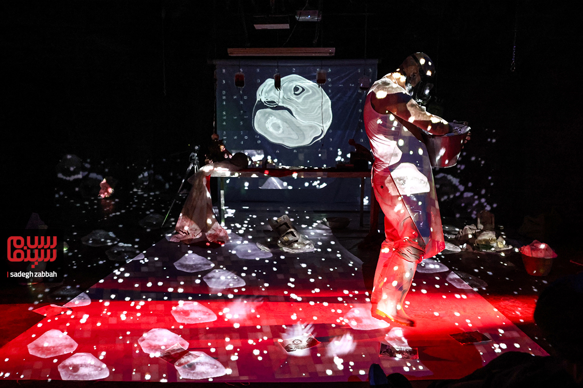 گزارش تصویری نمایش مانتیکور به کارگردانی مهدی موسی خانی