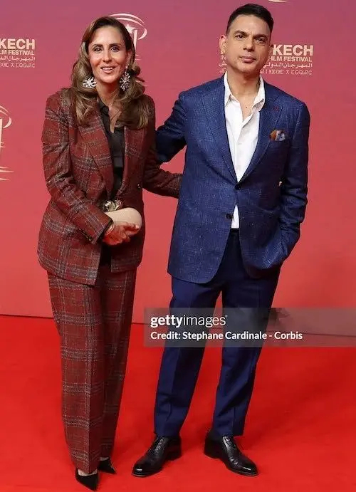 کت و شلوار چهارخانه همسر پیمان