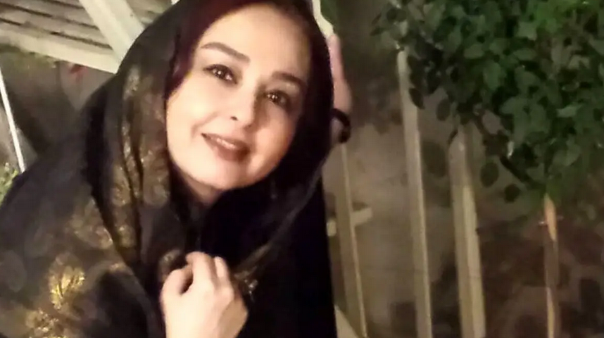 سفر در زمان؛ «ماهایا پطروسیان» 14 ساله در کنار پدر و مادرش در مشهد؛ دهۀ 60