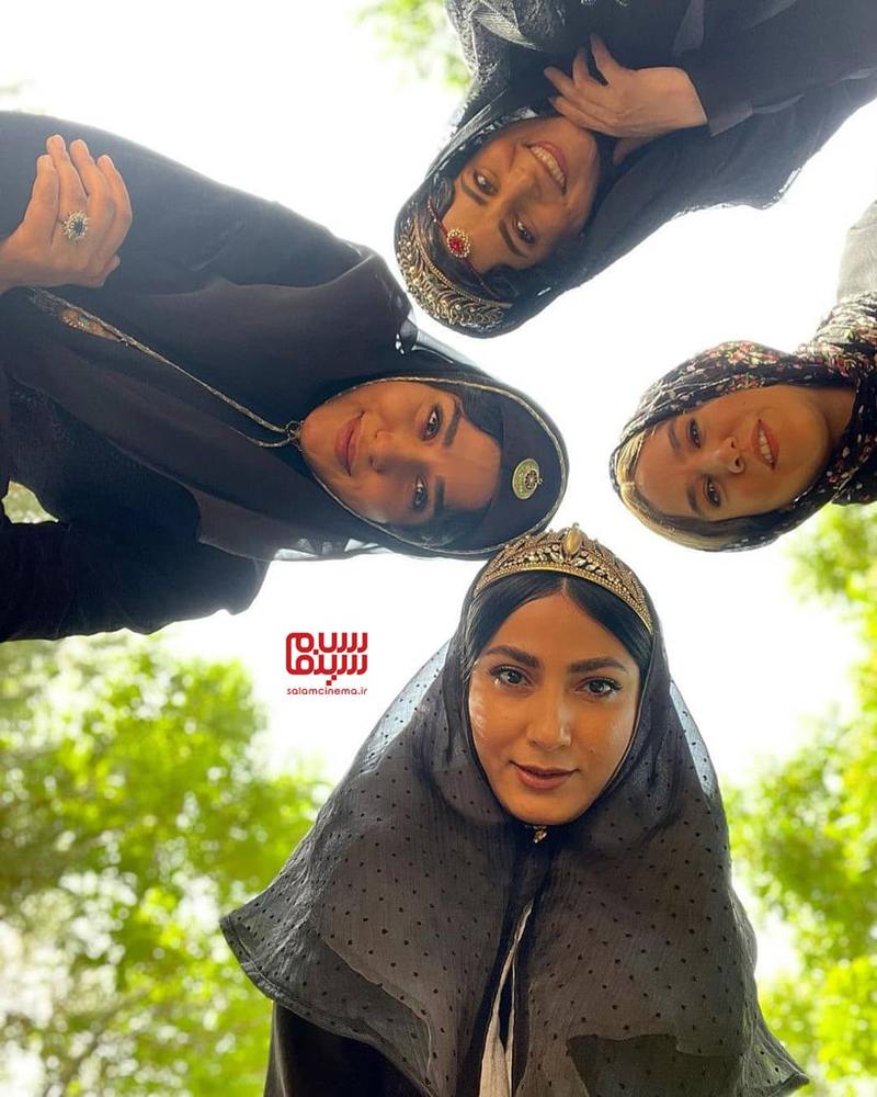 پریناز ایزدیار، ستاره پسیانی، غزل شاکری و سمیرا حسنپور در پشت صحنه سریال «جیران»