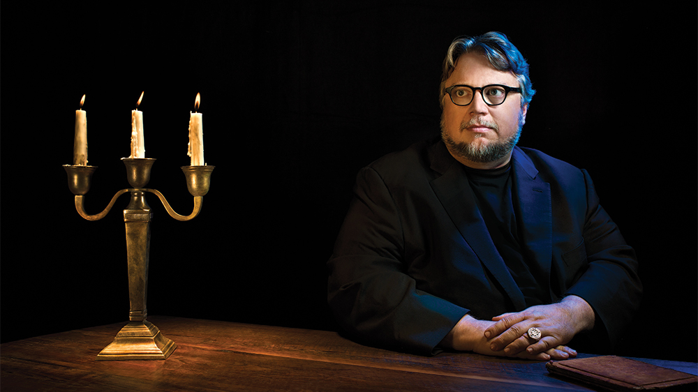 گیرمو دل ‌تورو نشان افتخار BFI را دریافت می‌کند