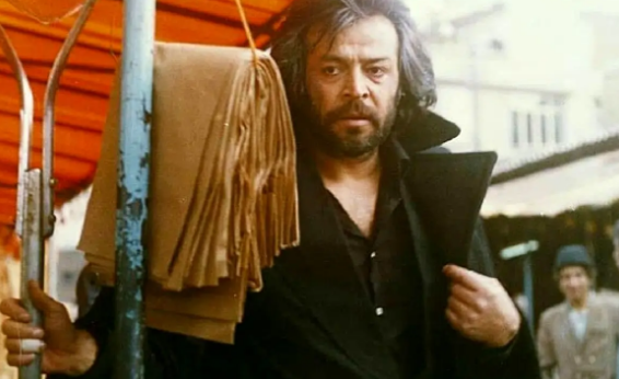 سفر در زمان؛ «ماهچهره خلیلی» در کنار «ایرج قادری» در دوران پیری؛ دهه 80