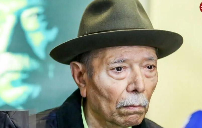 سفر در زمان؛ «علی نصیریان» در 40 سالگی در کنار «فروزان» و «سعید کنگرانی» پای دیگ غذا