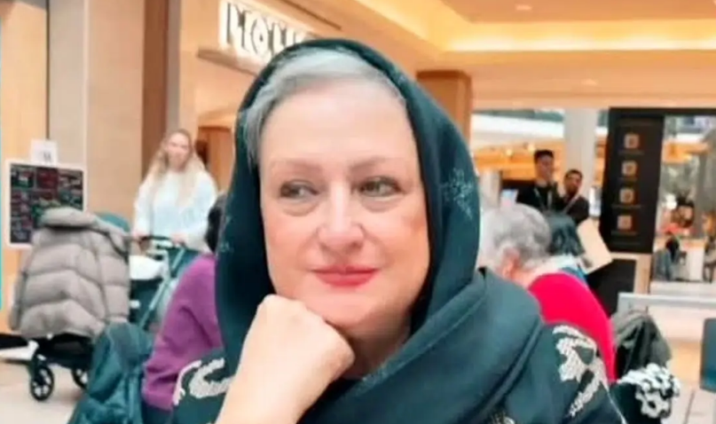 سفر در زمان؛ عکس یادگاری «مریم امیرجلالی» و «حمیده خیرآبادی» در مشهد؛ دهۀ 70