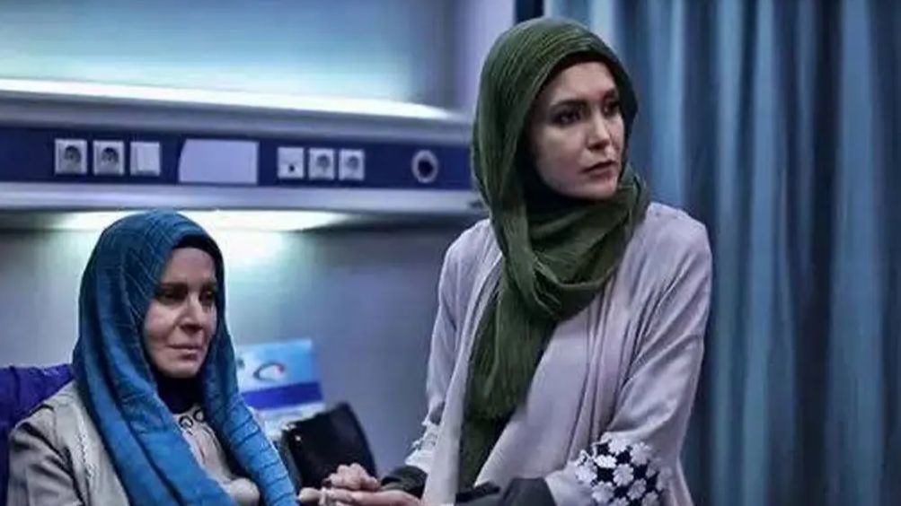 سفر در زمان| «آیناز» (سریال آنام) در ۳۵ سالگی در لس آنجلس با استایلی خاص و گران قیمت/ سفرهای لاکچری خانم بازیگر تمومی نداره!