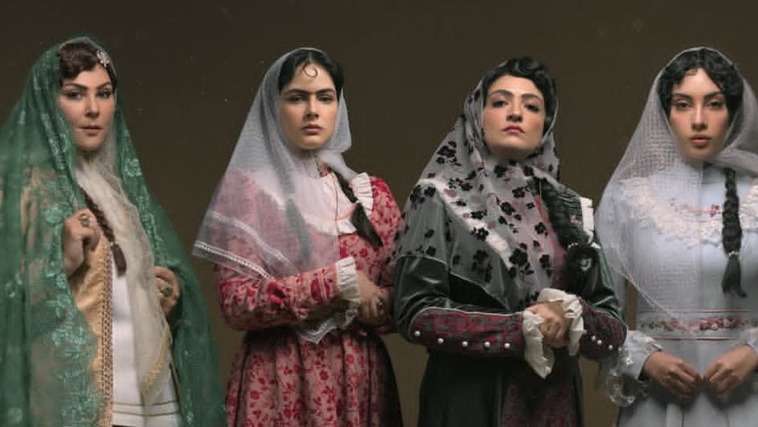 لباس‌های سریال «بامداد خمار»؛ بازآفرینی دو دوره‌ی تاریخی در جامه‌ی روایت