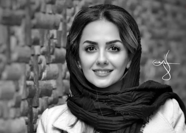 آلبوم تولد جالب بیتا سحرخیز کنار دریا