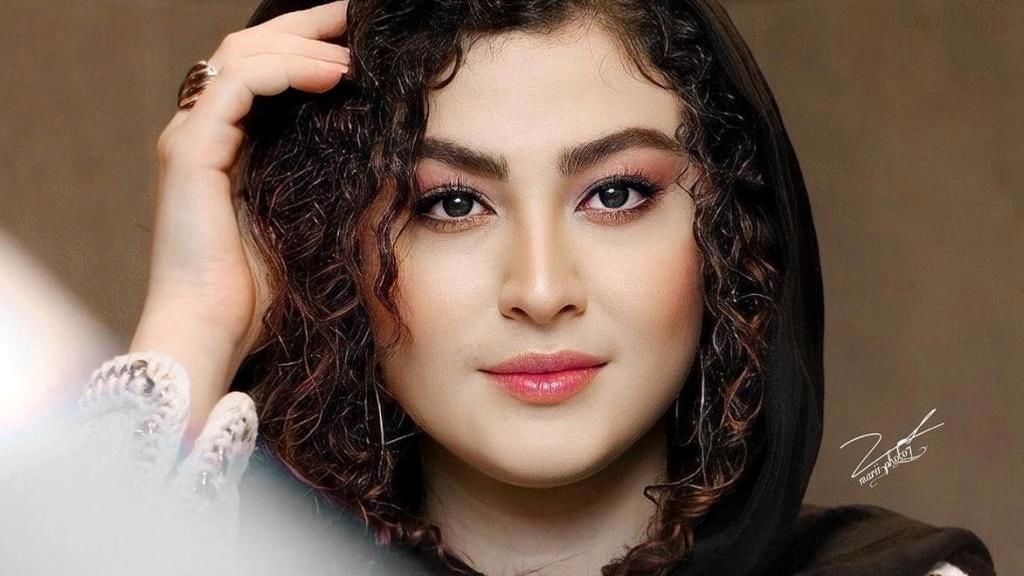 سلفی عجیب مریم مومن در ماشین عروس پربازدید شد+ عکس