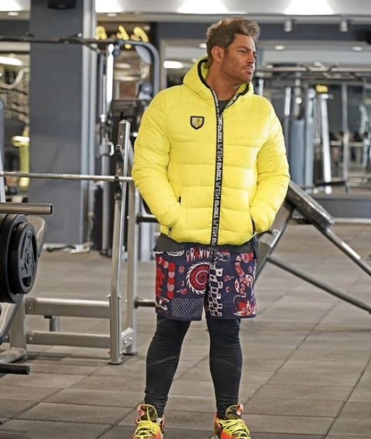 محمدرضا گلزار