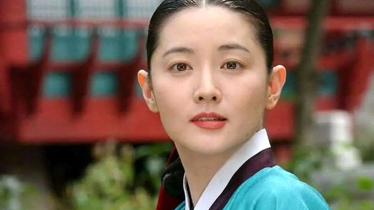 یانگوم به همراه همسر و دوقلوهایش در۱۳ سال قبل