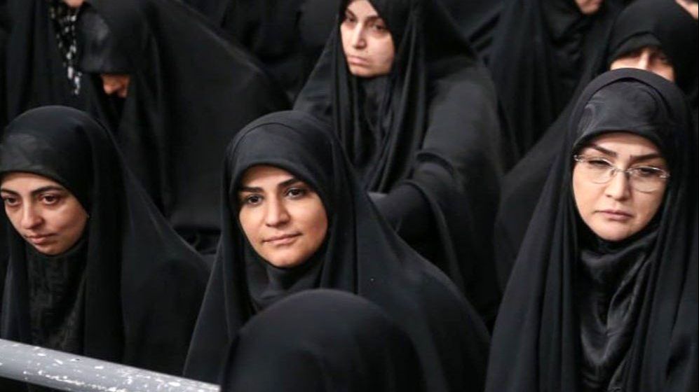 هدیه عجیب از ساختمان شیشهای به سحر امامی!