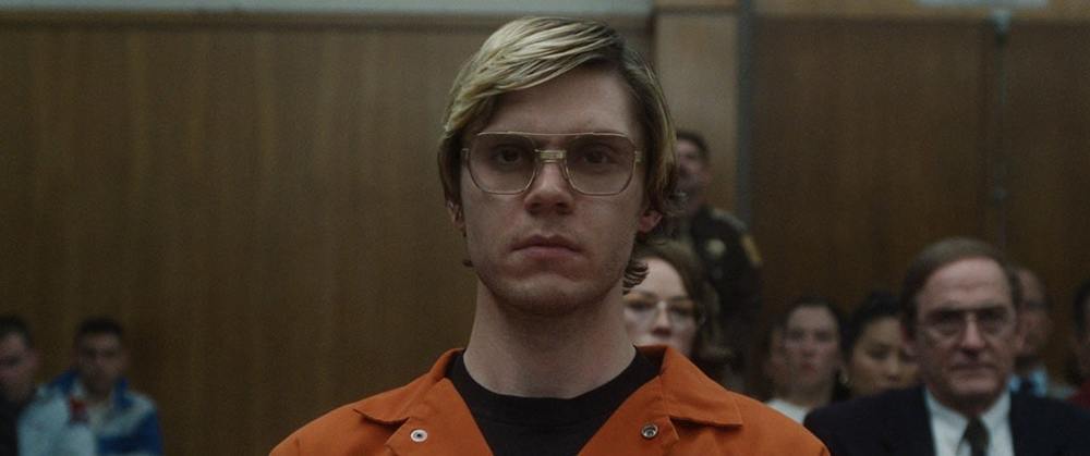 ایوان پیترز در سریال «دامر هیولا: داستان جفری دامر»(Dahmer - Monster: The Jeffrey Dahmer Story)