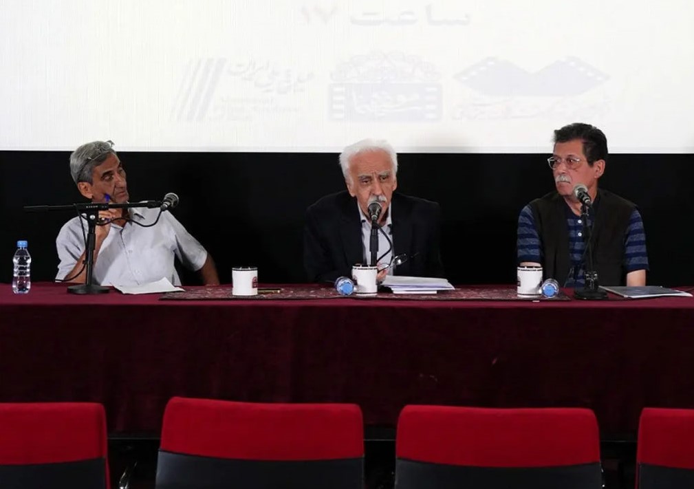 اکران و نشست نقد و بررسی مستند خانه خدا در موزه سینما