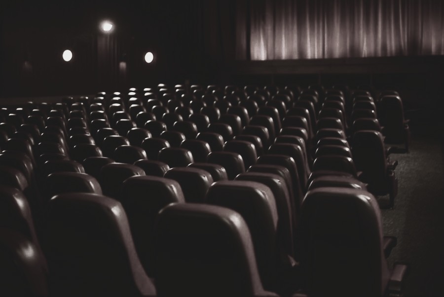 تعطیلی سینماها تا ساعت 18 امروز