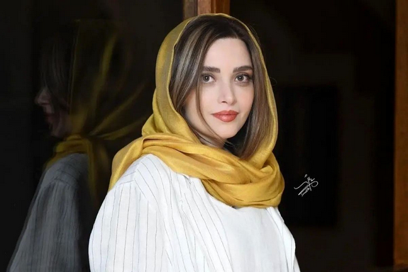 عکس جذاب بهنوش طباطبایی، زری سریال «سووشون»/ ببینید