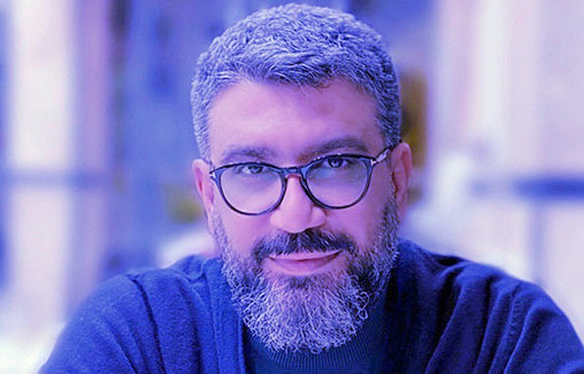 توضیحات رضا رشیدپور در مورد عکس جنجالی اش: عشق ابدی را ندیده ام و مسئول تفتیش سوابق مردم نیستم | ویدیو