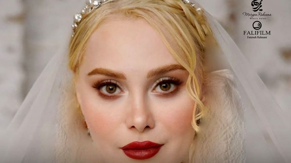 استایل| نگاهی به استایل پاییزی و زمستانی آرام جعفری؛ نوعروس سینما با تیپ‌های خاص