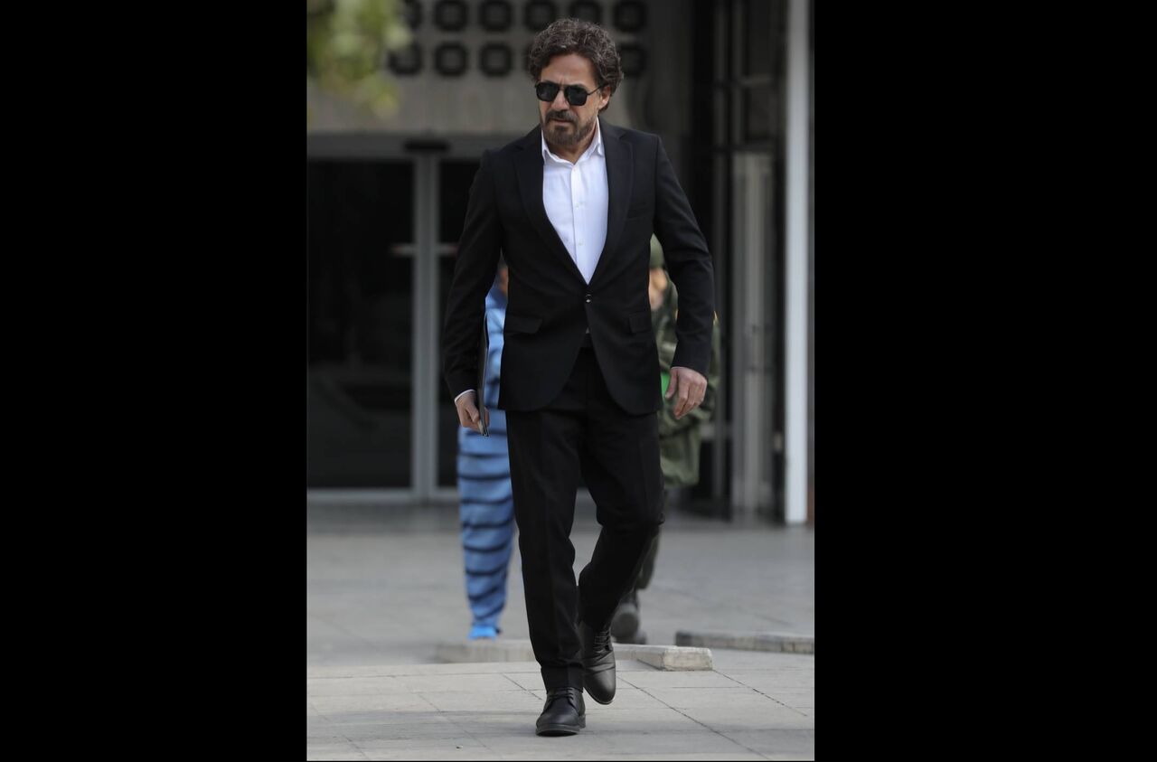 اولین عکس از «امیر آقایی» در «کارواش» منتشر شد/فیلمی درباره فساد مالی