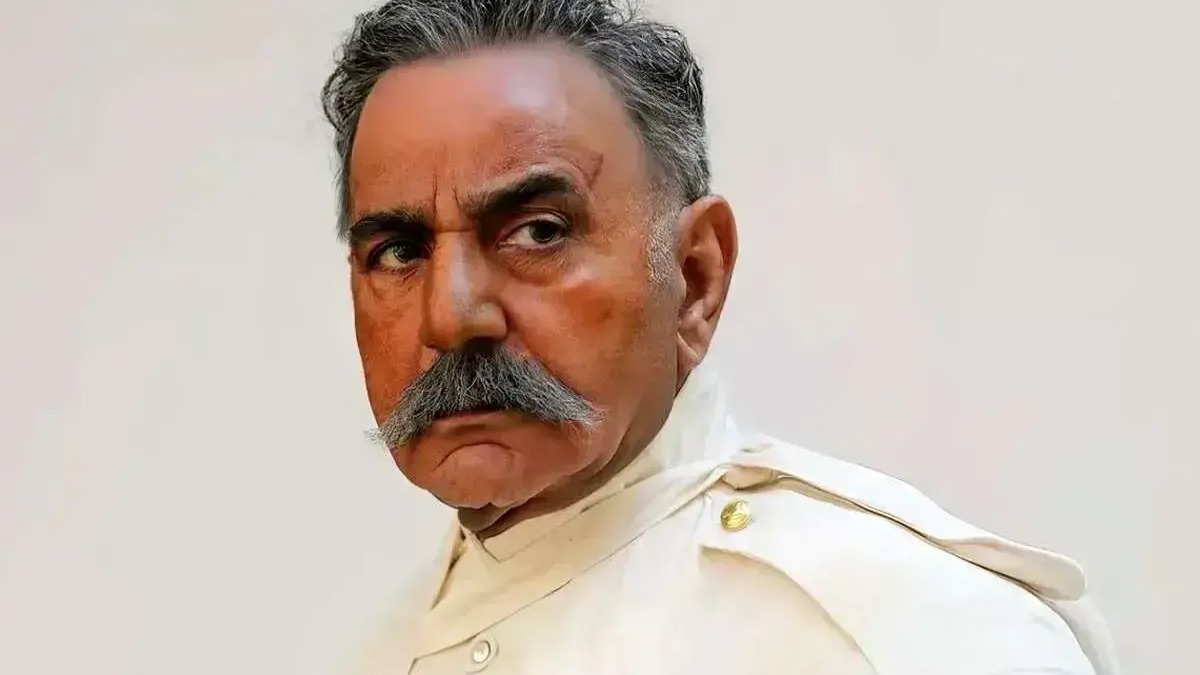 پرویز پرستویی: پرکارترین بازیگر بیکارم!