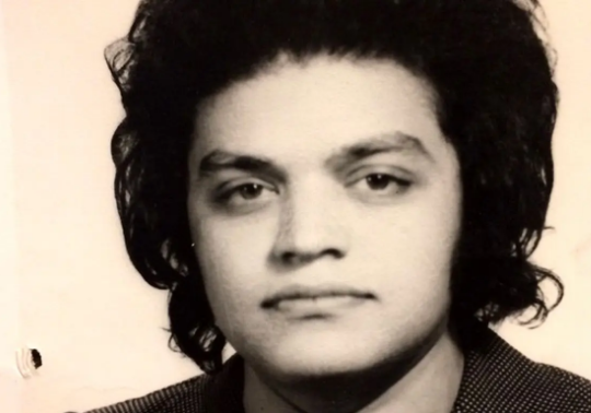 سفر در زمان؛ «ابی لیتلز» خواننده قبل انقلاب در 75 سالگی و در آمریکا